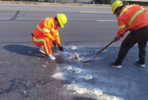 织金公路下沉注浆加固